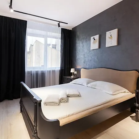 Leogrand On Svobody Avenue 6-8 * 리비프