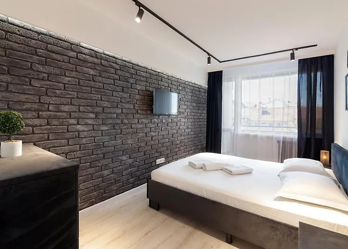 Leogrand On Svobody Avenue 6-8