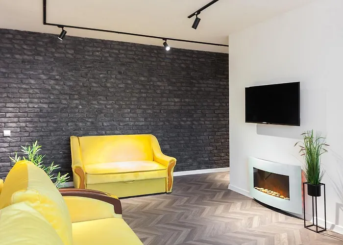 Leogrand On Svobody Avenue 6-8 *